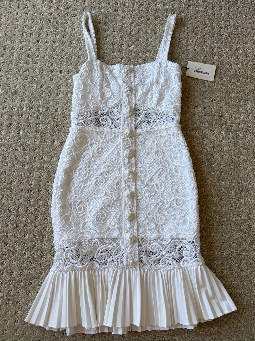 NWT Alexis Lyssa White Lace Pleated Hem Dress